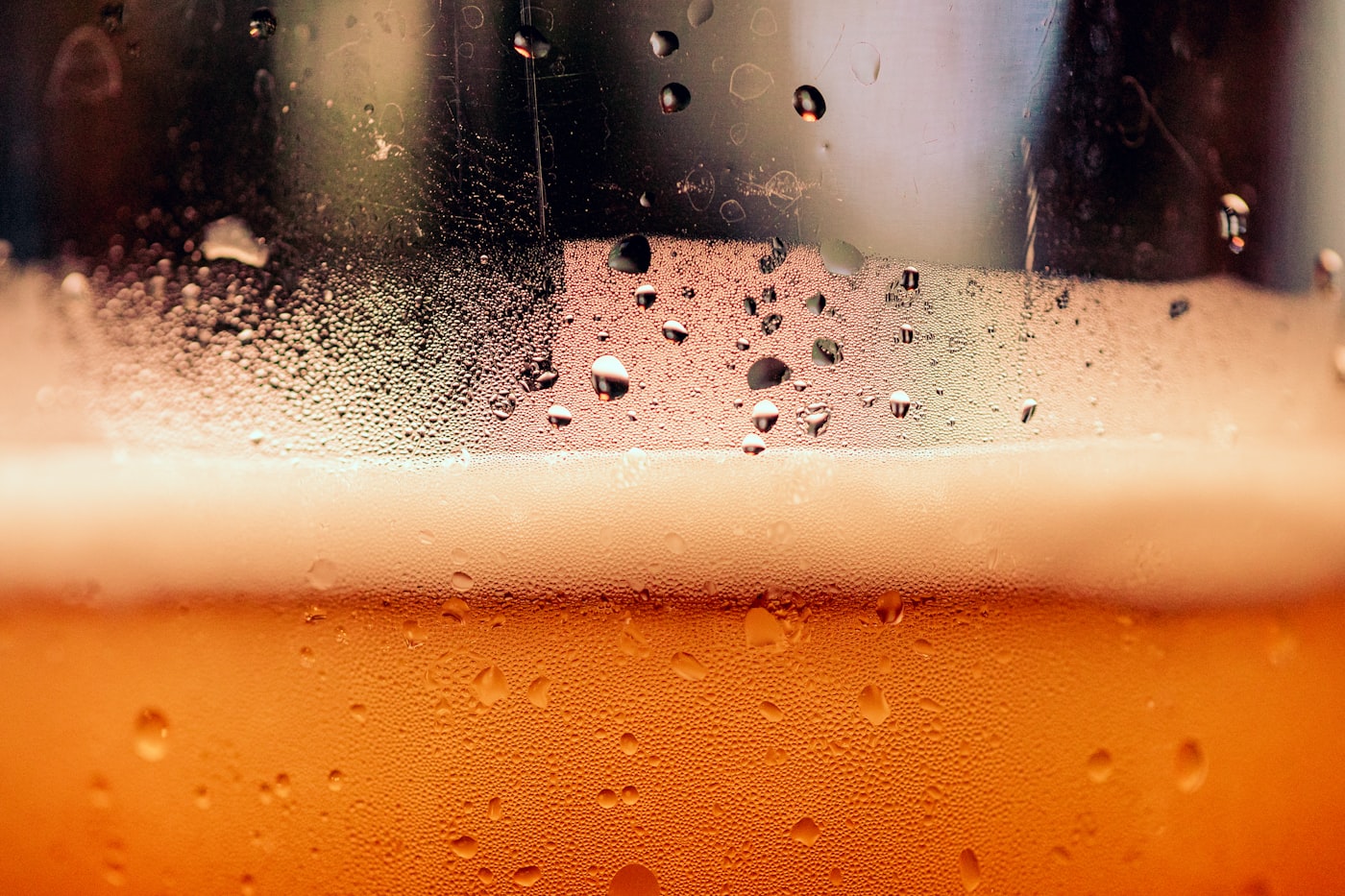 Carbonatación fallida en botella: cerveza plana o con gushing